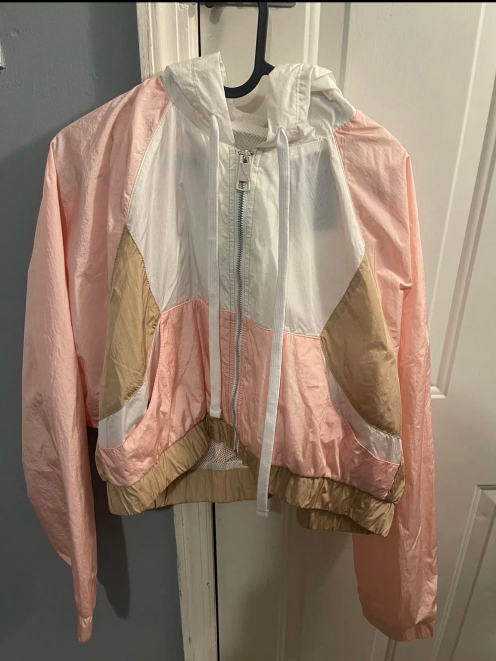 Hollister Pink & White women’s Hooded Windbreaker Jacket